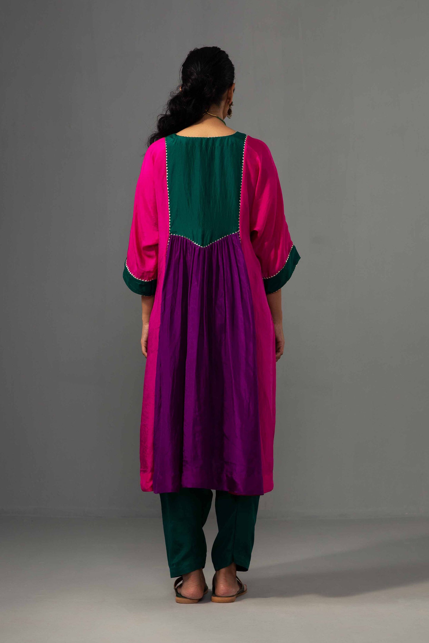 Ajooni Set Rani Pink