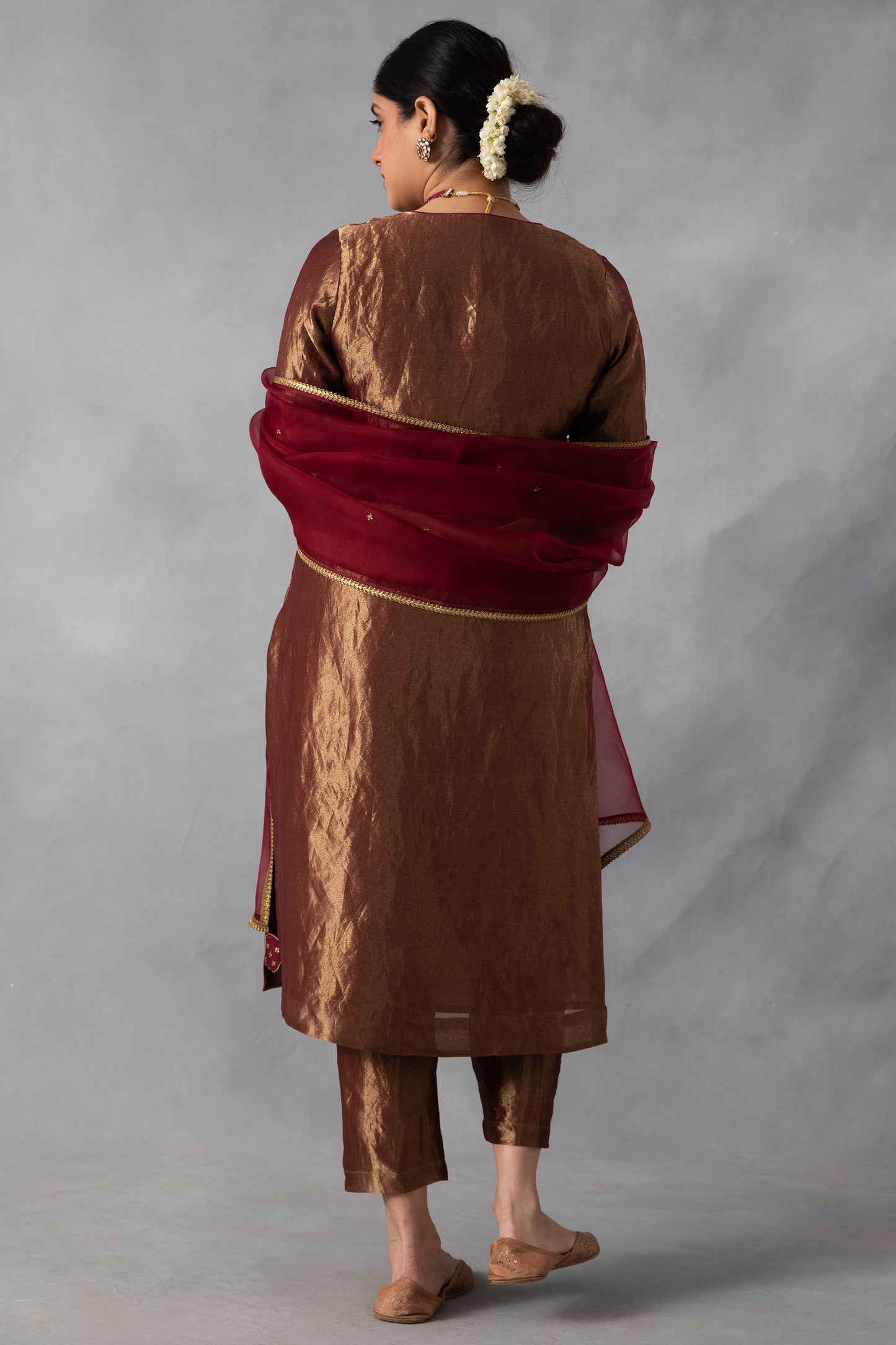 Aashvi Kurta Pant Dupatta Set Maroon