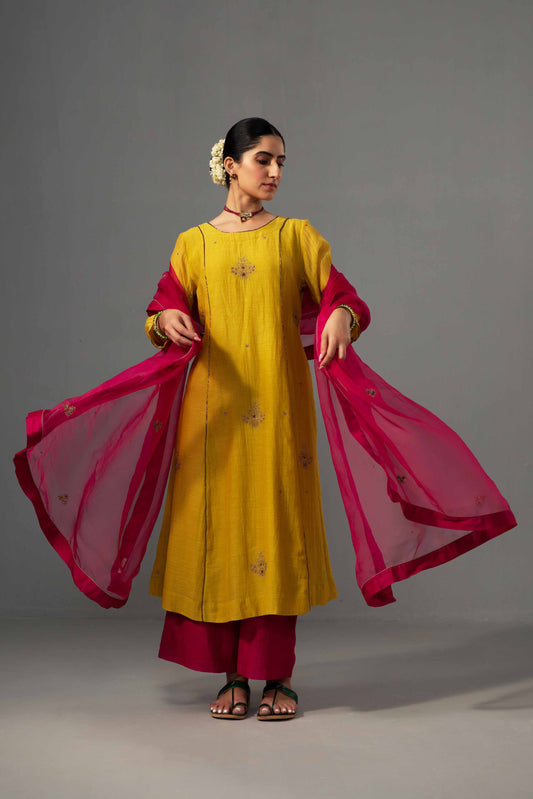 Noor Kurta Dupatta Set Yellow