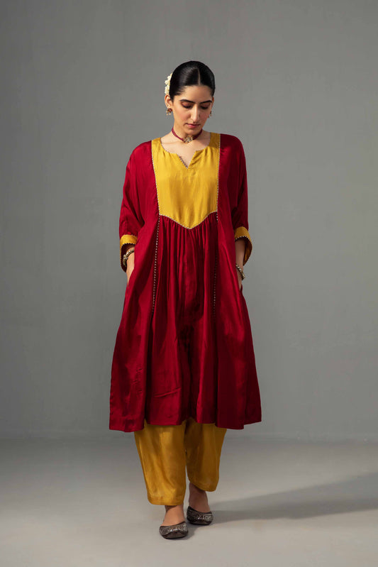 Ajooni Set Red