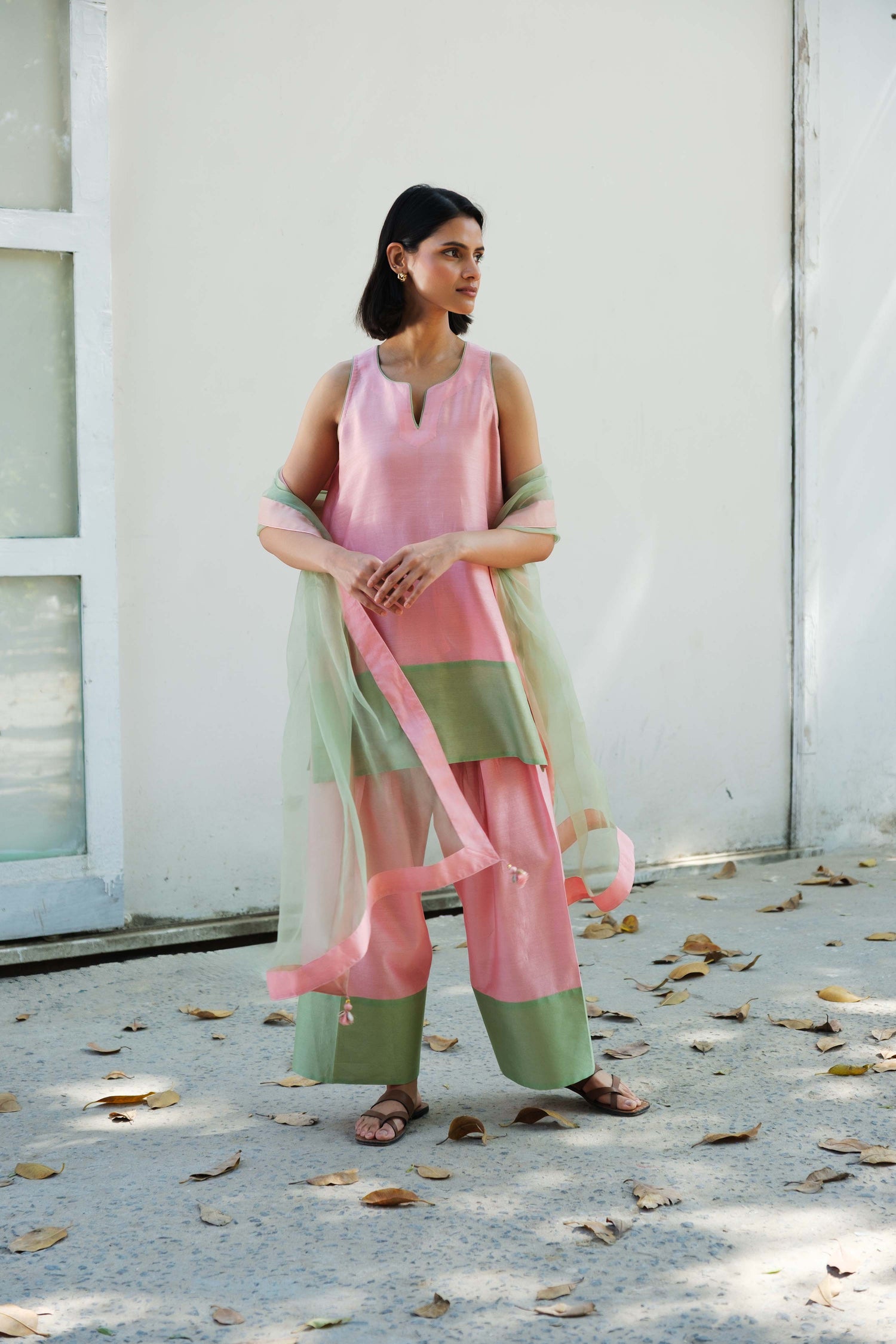 Sofia Farshi Salwar set Pink
