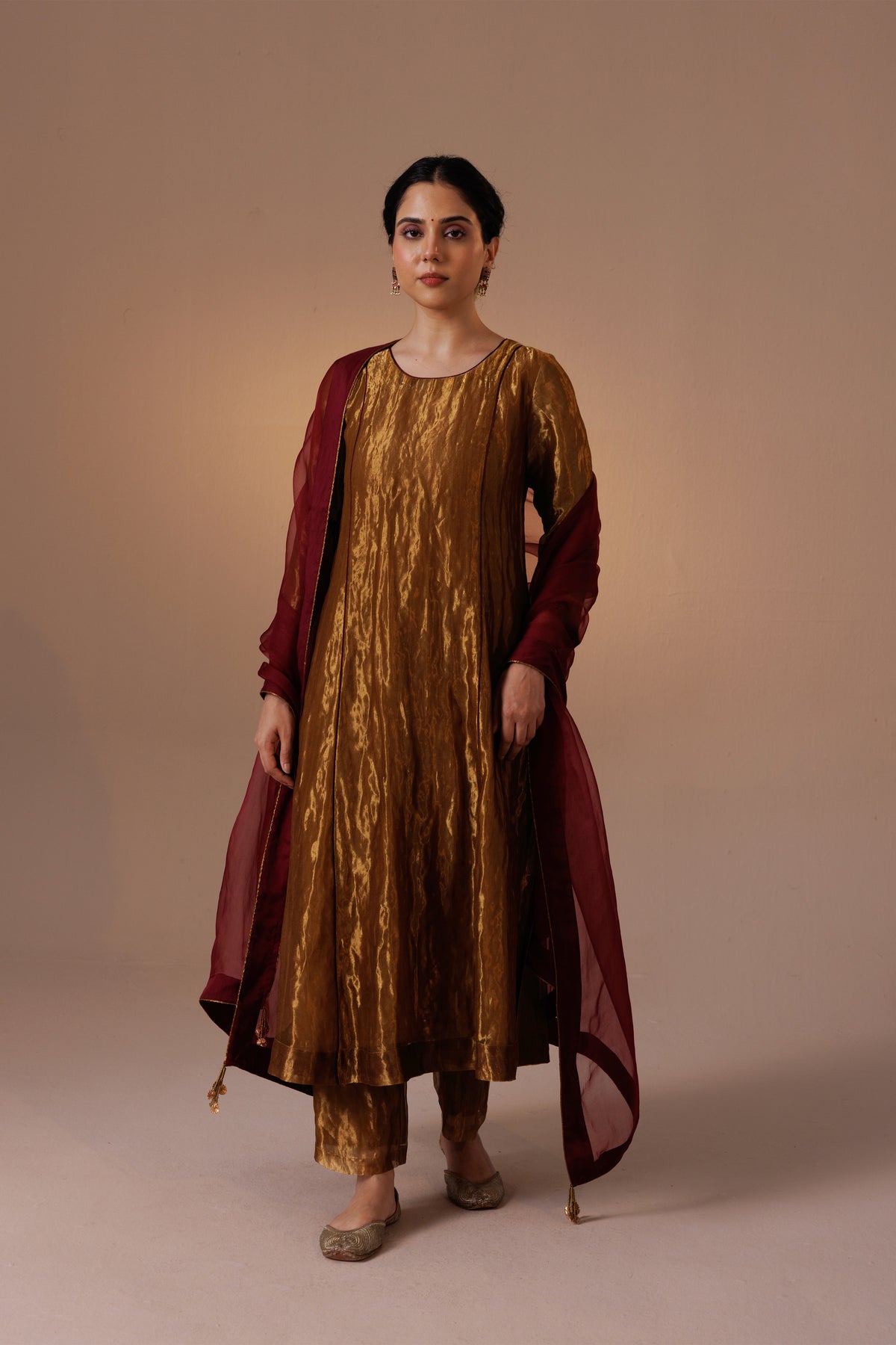Noor Tissue Kurta Set - Gold