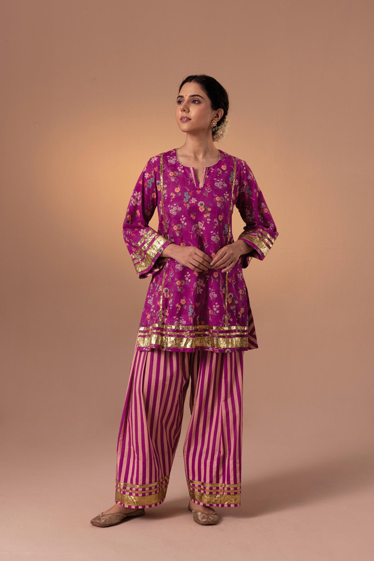 Sofie Gota Farshi Salwar - Pink