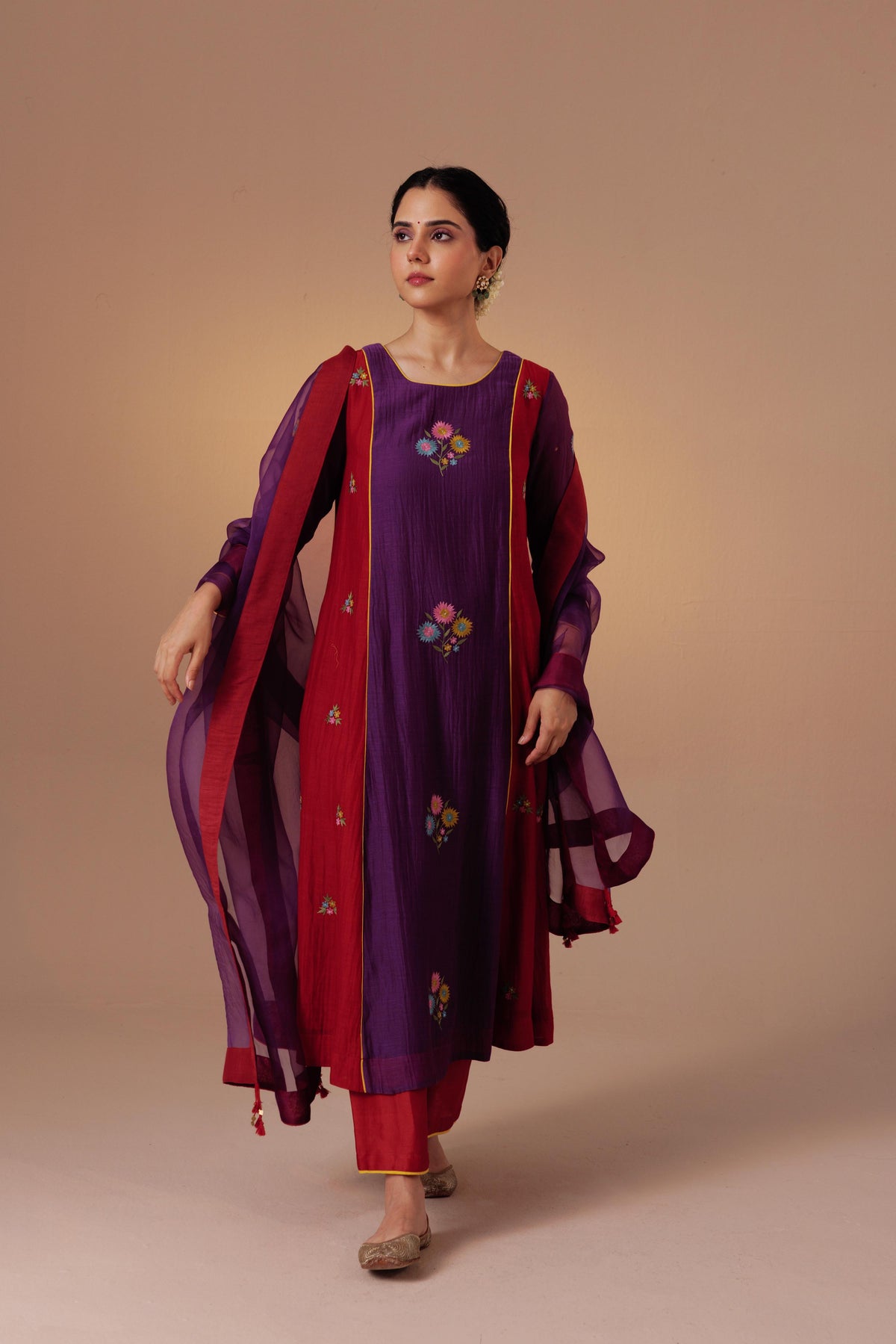 Noor Kurta Set -Aubergine