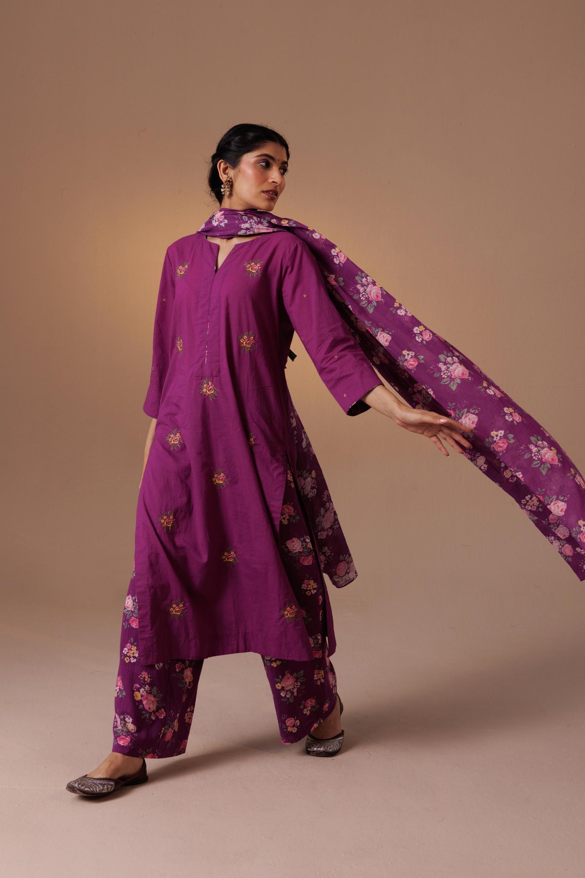 Avanti Kurta Set - Aubergine