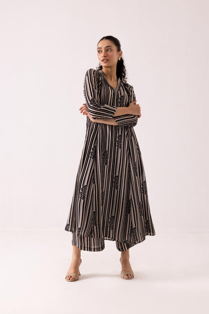 Thea Maple Set Black