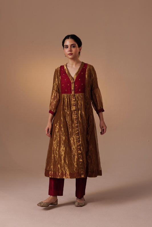 Raghvi Kurta Set- Gold
