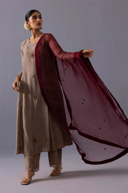 Noor Kurta Set Beige