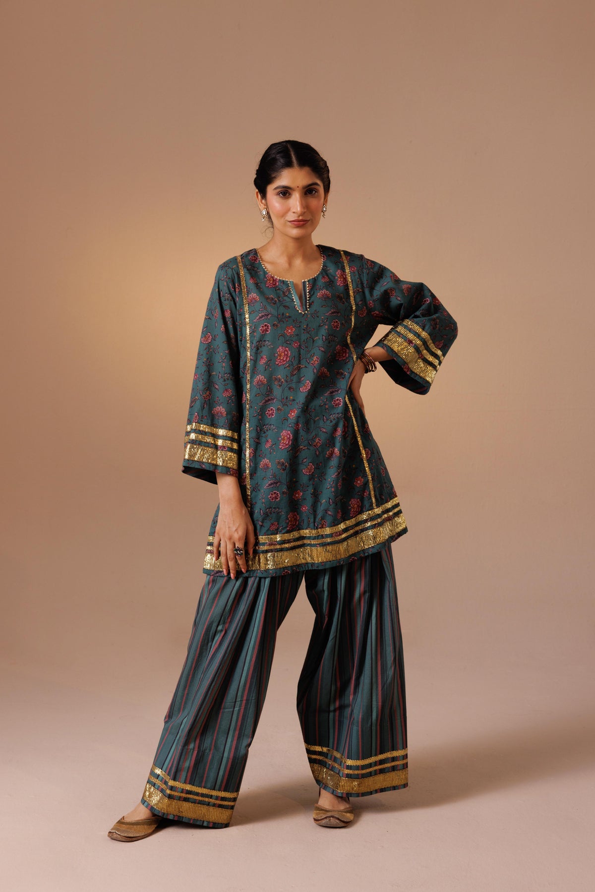 Sofie Gota Farshi Salwar - Green