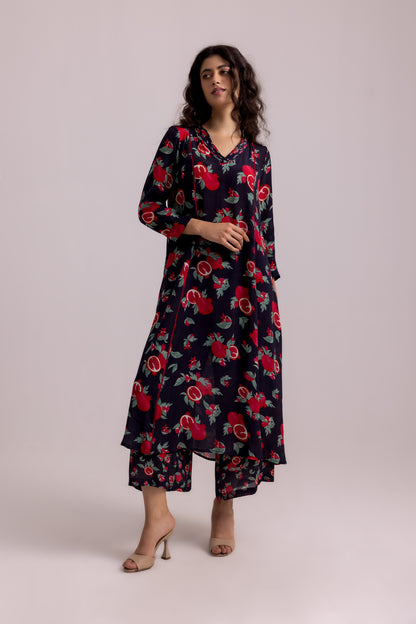 Thea Anaar Set Black