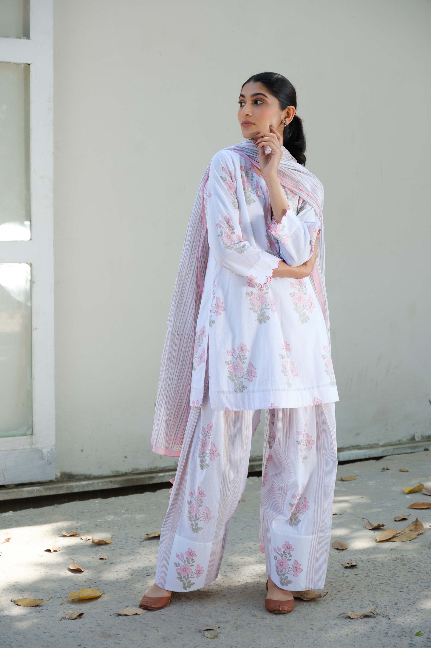 Sofie Farshi Salwar Set Pink