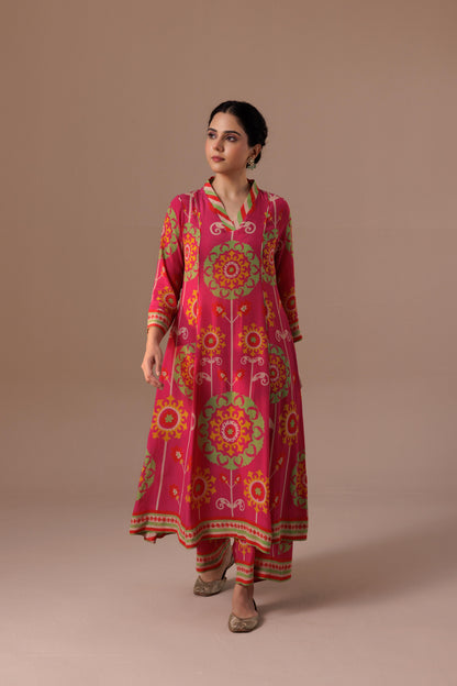 Thea Kurta Set - Suzani Pink