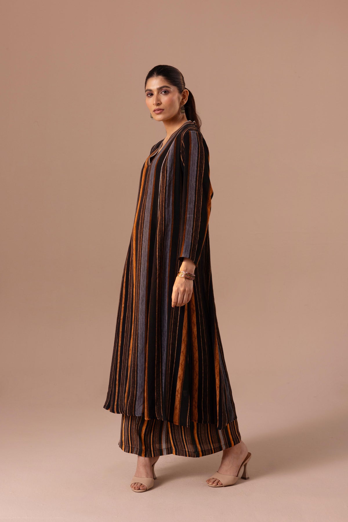 Thea Kurta Set Black Stripes