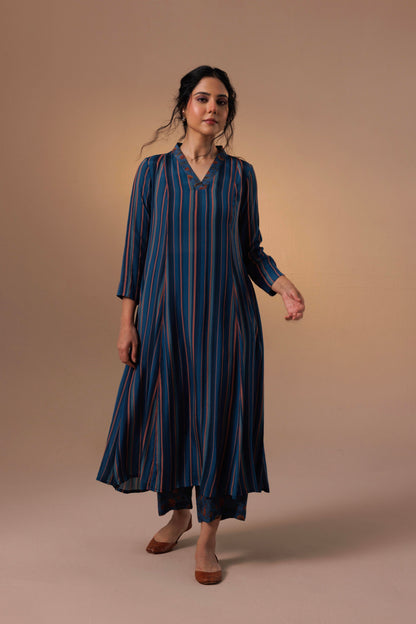 Thea Kurta Set Blue Stripes