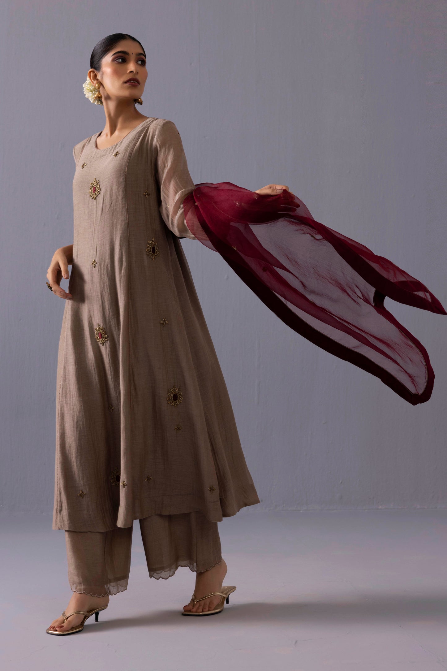 Noor Kurta Set Beige