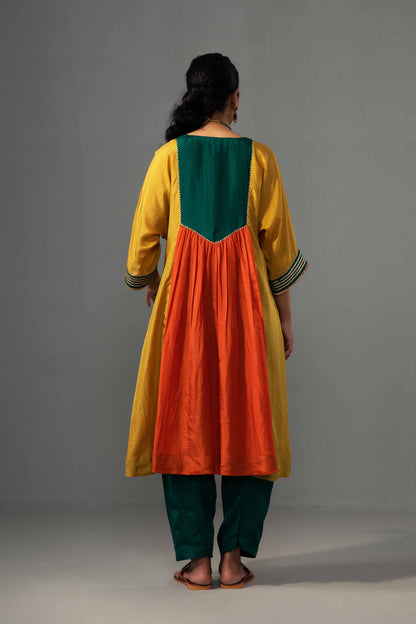 Ajooni Set Yellow