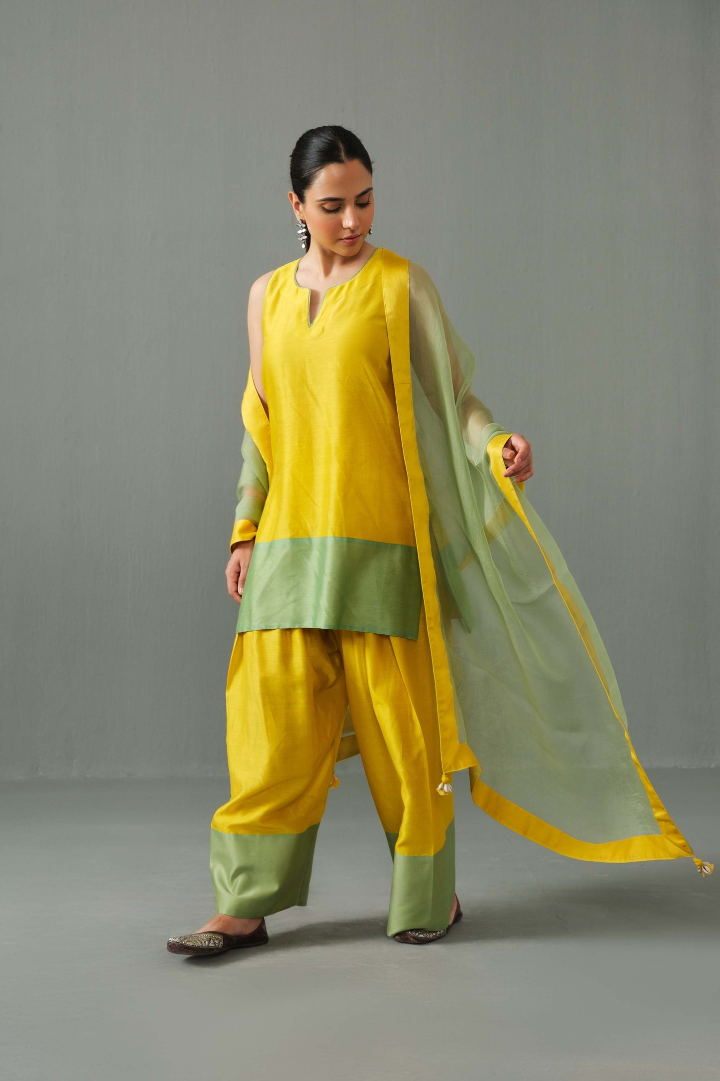 Sofia Farshi Salwar set yellow