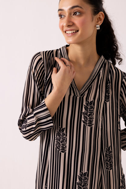 Thea Maple Set Black