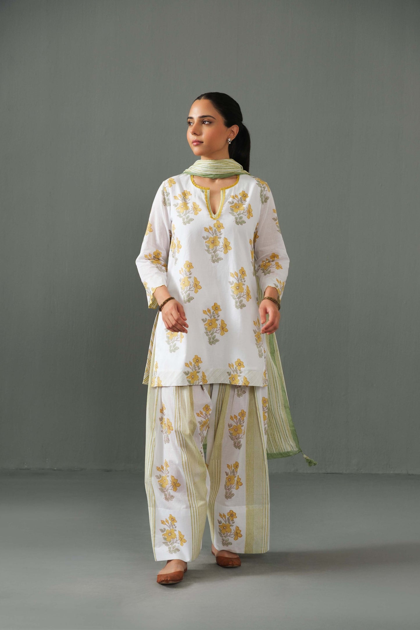 Sofia Farshi Salwar salwar set Yellow