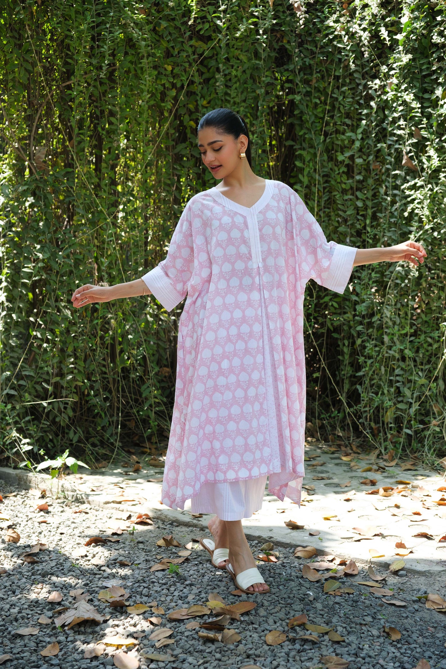 Bella kaftan set Pink
