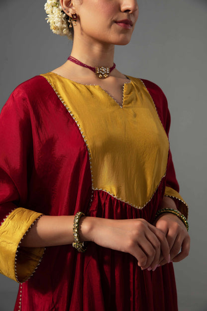 Ajooni Set Red