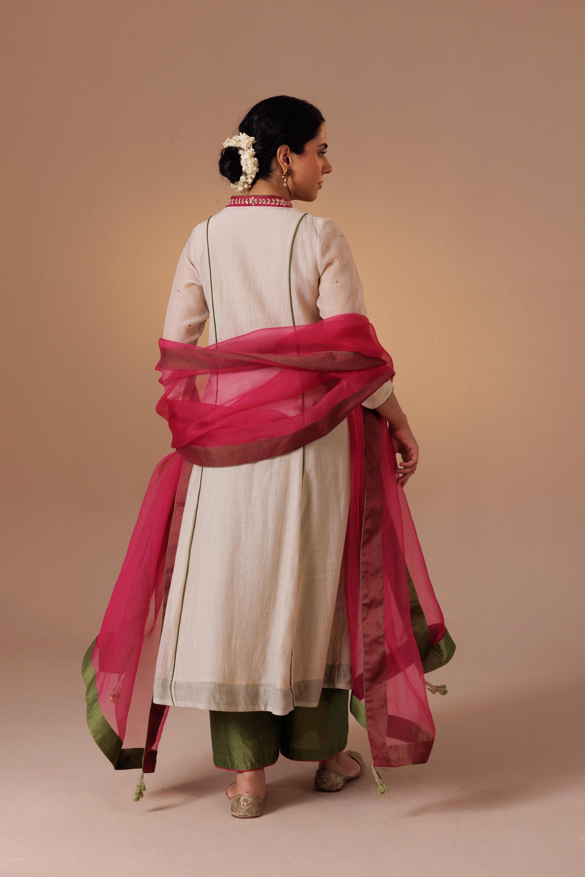 Noor Gota Set- Off white