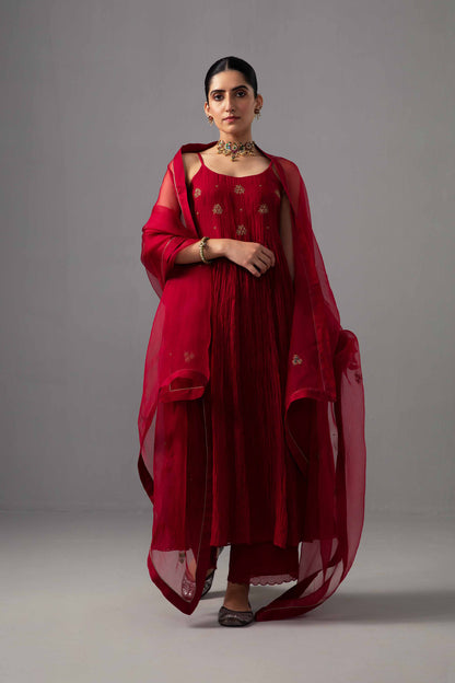 Roomani Ghera Set Red