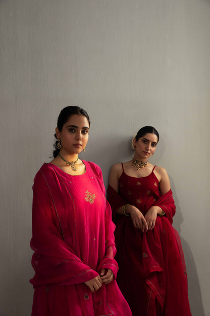 Roomani Ghera Set Red