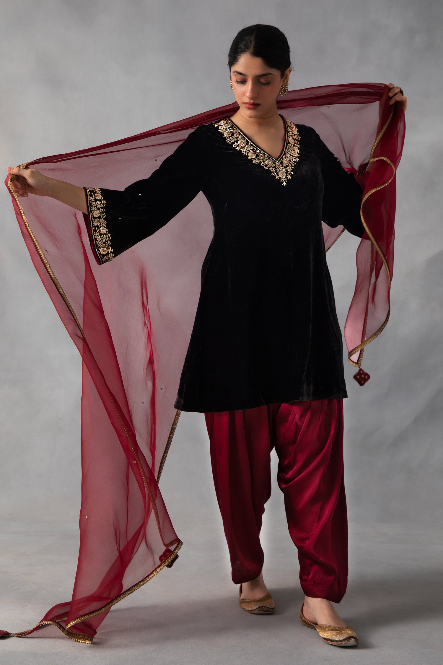 Zoya Kurta Salwar Dupatta Set Black