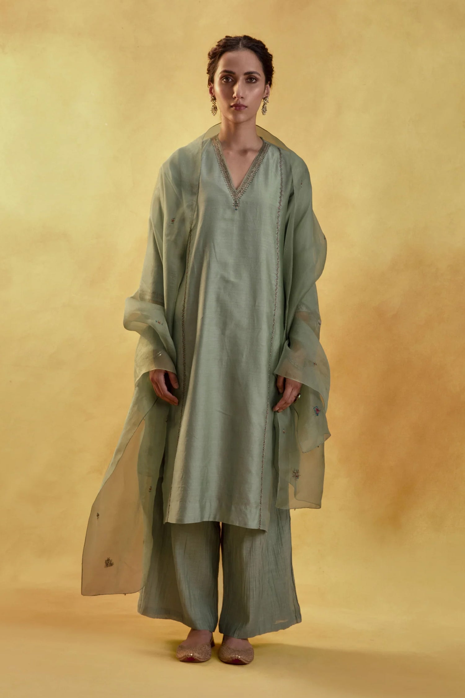 Nisha V-neck Kurta Set of 3