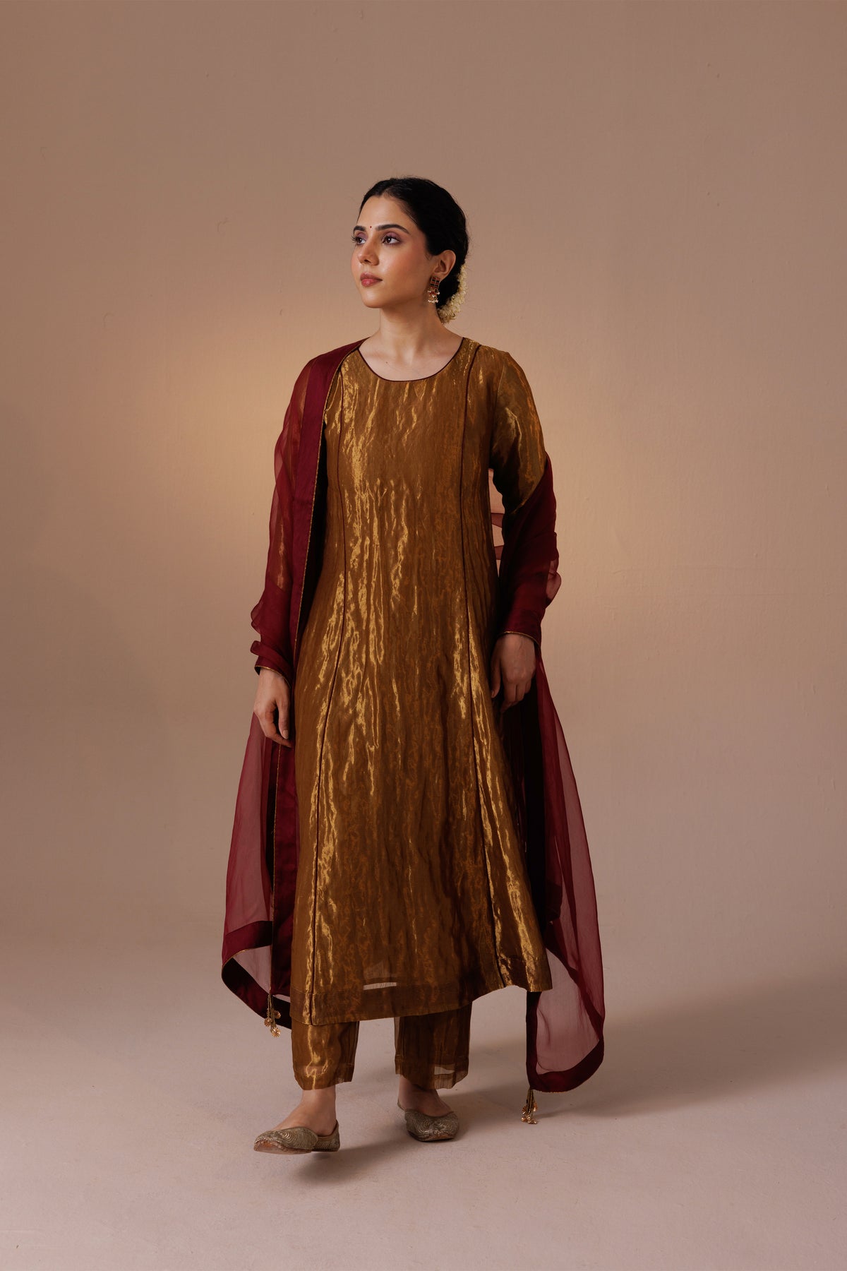 Noor Tissue Kurta Set - Gold